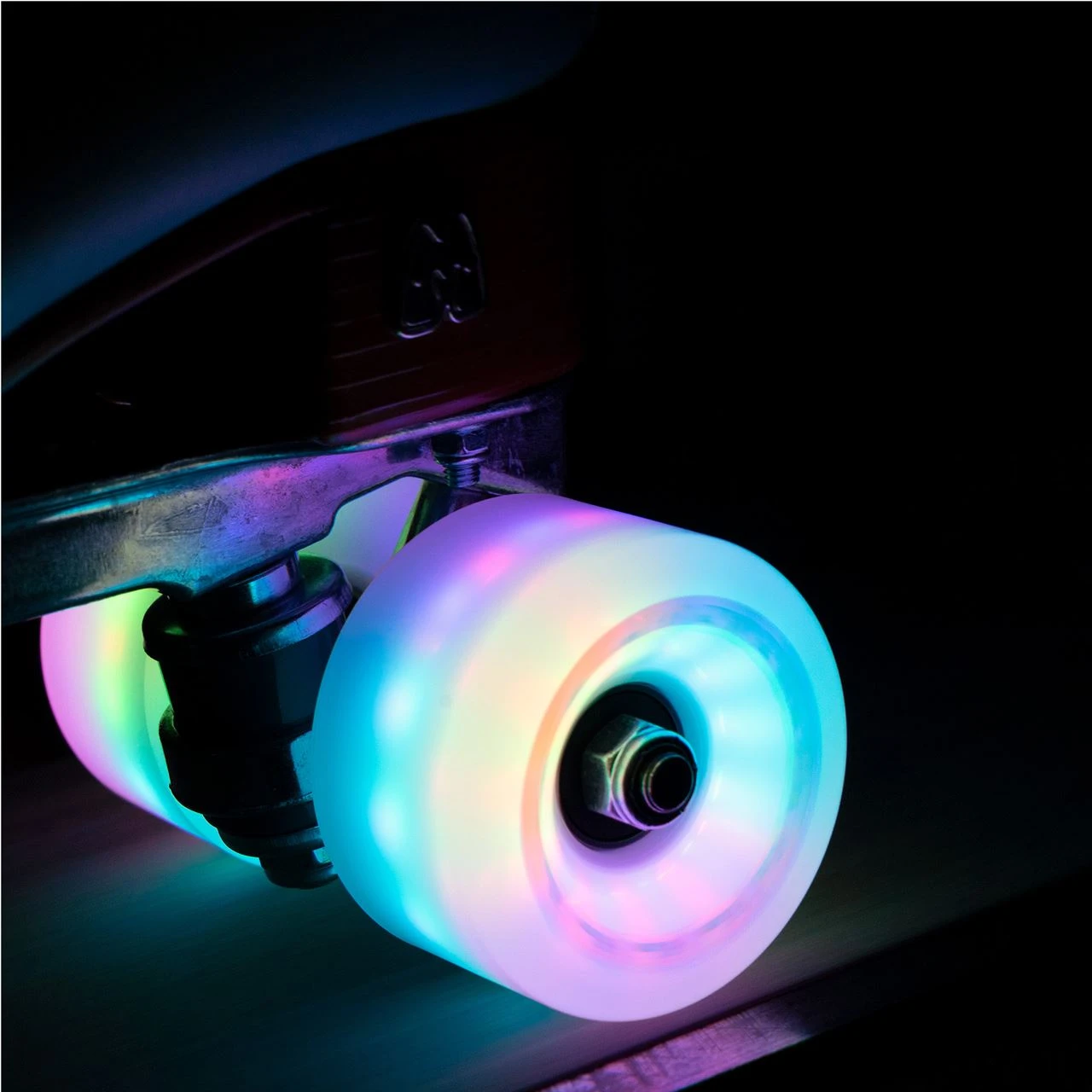 Moxi Cosmo Glow LED Light Up Roller Skate Wheels White Rain Glow 62mm 80a - 4 Pack 4 Moxi Cosmo Glow LED Light Up Roller Skate Wheels White Rain Glow 62mm 80a - 4 Pack - Image 2