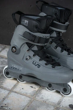 USD Aeon 60 Lomax Pro Aggressive Skates - Grey -Blade Skate Shop usd aeon 60 lomax pro aggressive skates grey lifestyle 1